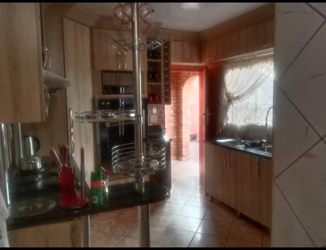 3 BEDROOM HOUSE FOR SALE IN SOSHANGUVE SOUTH